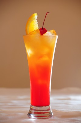 Receita de Tequila Sunrise - Tequila-sunrise-266x400