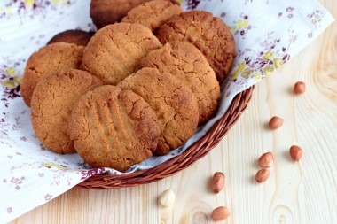 Receita de Biscoitos de Amendoim - Biscoitos-de-amendoim-380x253