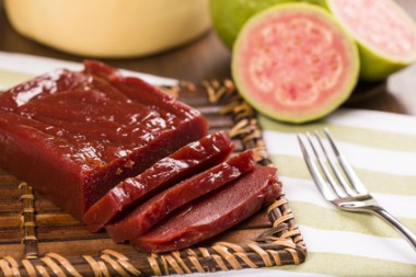 Receita de Goiabada Cascão - Goiabada-cascão-380x253