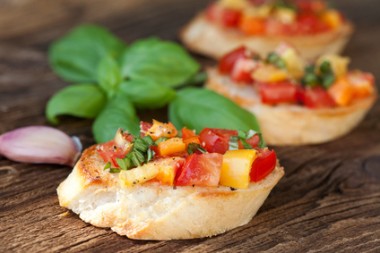 Receita de Bruschetta de Provolone - Bruschetta-de-provolone-380x253