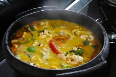 Receita de Moqueca de Camarão Rápida - Moqueca-de-camarão-rápida-380x253