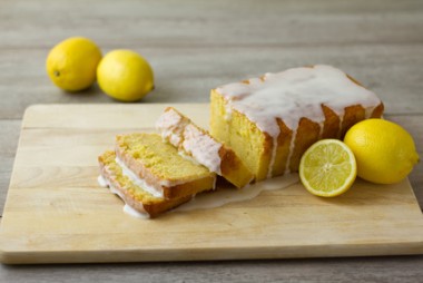 Receita de Bolo de Limão - Bolo-de-limão-380x254