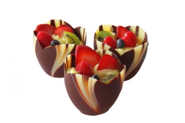 Receita de Copo de Chocolate com Frutas, Doces ou Sorvete - Copo-de-Chocolate-com-Frutas-Doces-ou-Sorvete-380x253