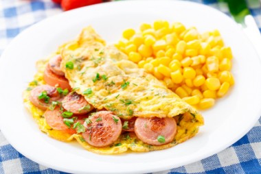 Receita de Omelete de Salsicha - Omelete-de-salsicha-380x254