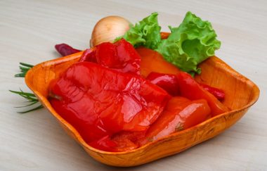 Receita de Pimentão Marinado - Pimentão-marinado-380x243