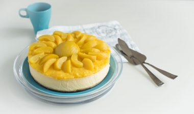 Receita de Cheesecake de Pêssego - Cheesecake-de-pêssego-380x224