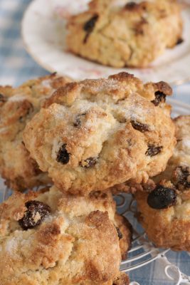 Receita de Rock Cakes - Rock-Cakes-267x400