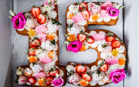 Receita de Bolo de 15 Anos - Bolo-de-15-anos-pequena