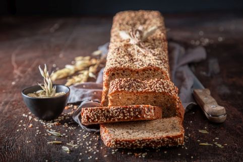 Receita de Pão Integral Fofo e Fácil - AdobeStock_680058392-Pao-integral-P